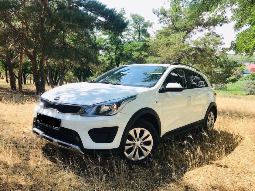 Kia Rio x белая