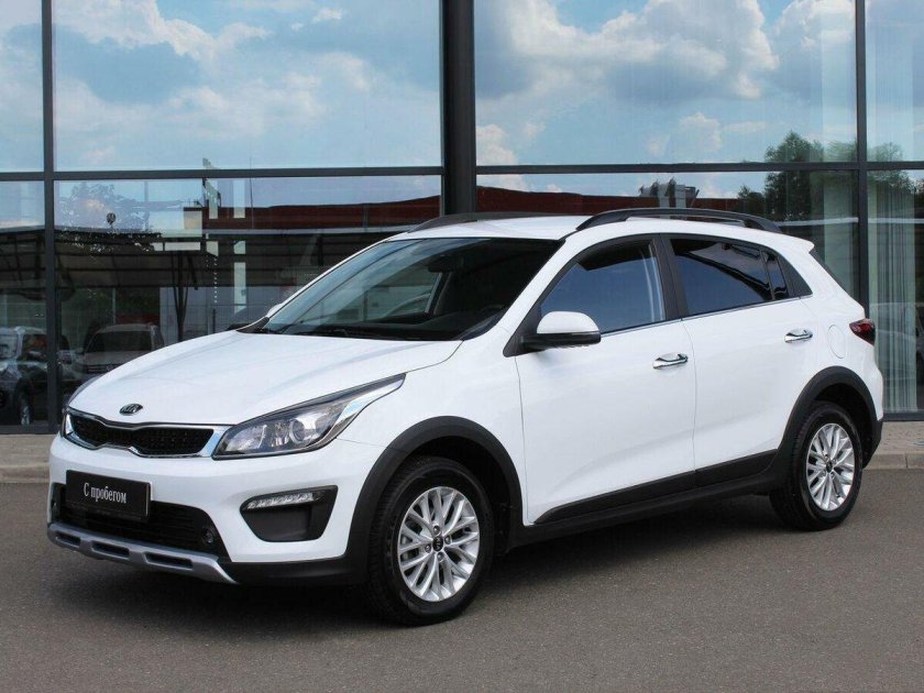Kia Rio x-line белая