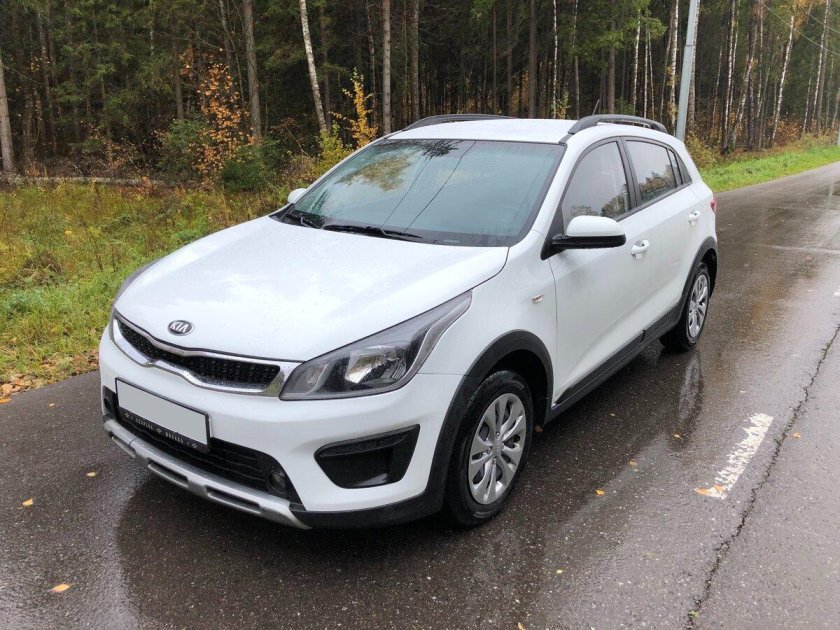 Kia Rio x-line 2018 белый