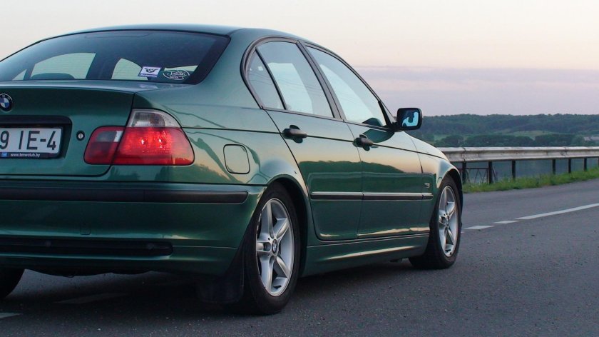 BMW e46 зеленая