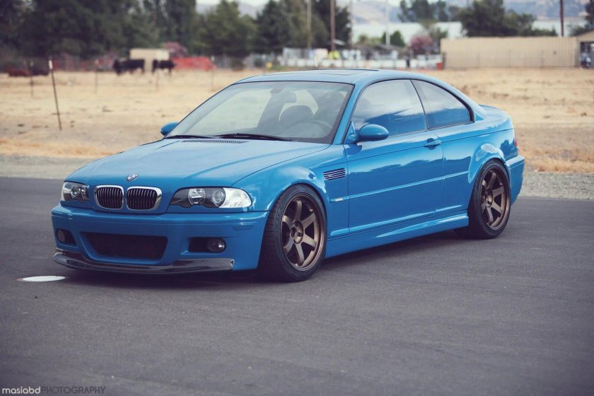 BMW e46 голубая