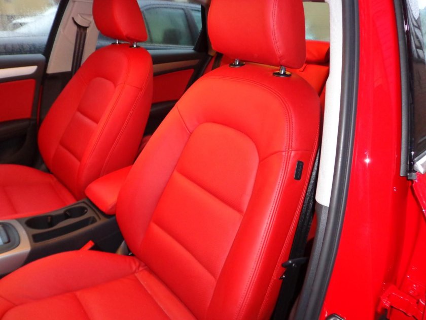 Кожаный салон Ауди а4 б6 красный