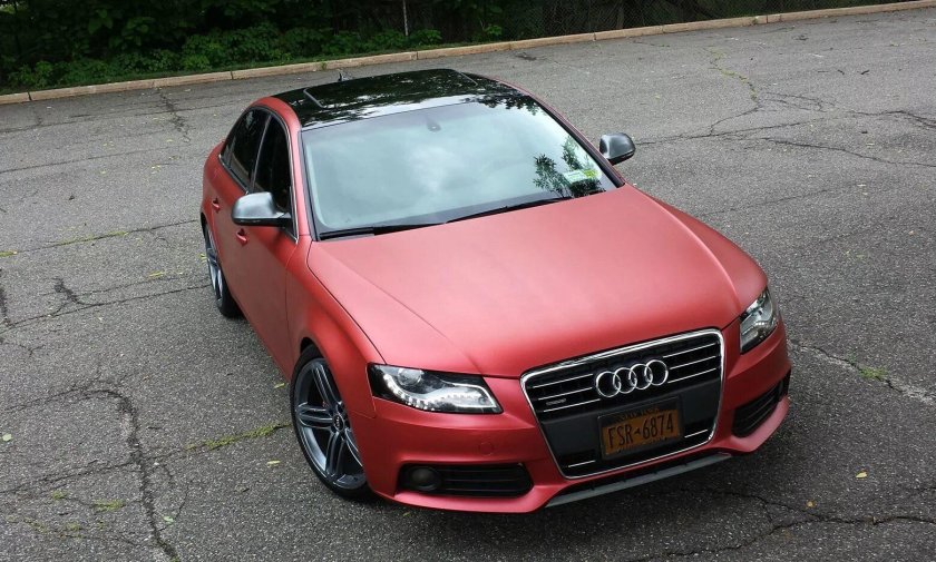 Красная матовая Ауди а6
