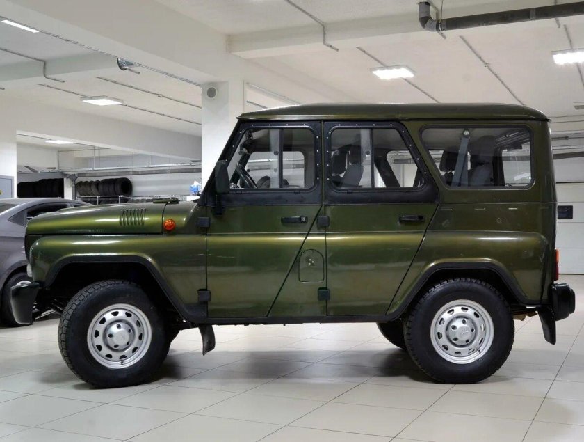 УАЗ Хантер зеленый металлик