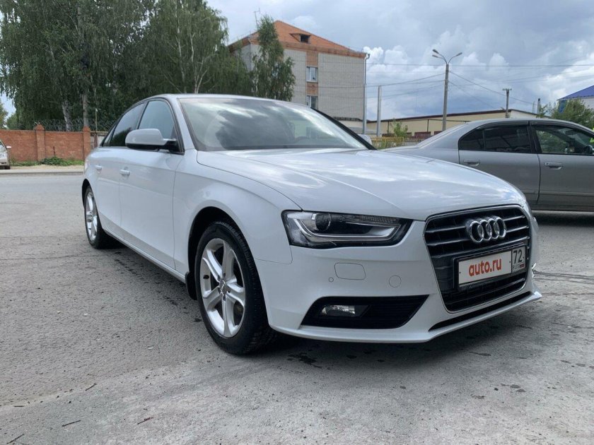 Белая ауди а 4