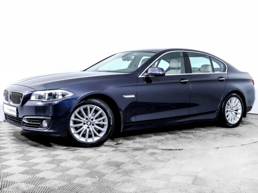 БМВ 7 2015 года