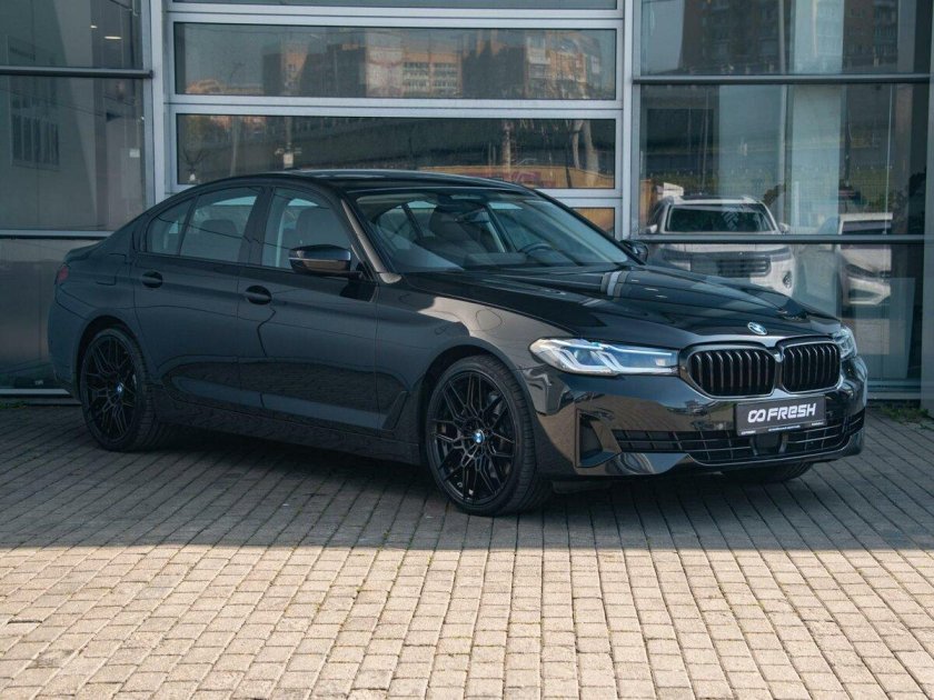 БМВ 5 серии 2020