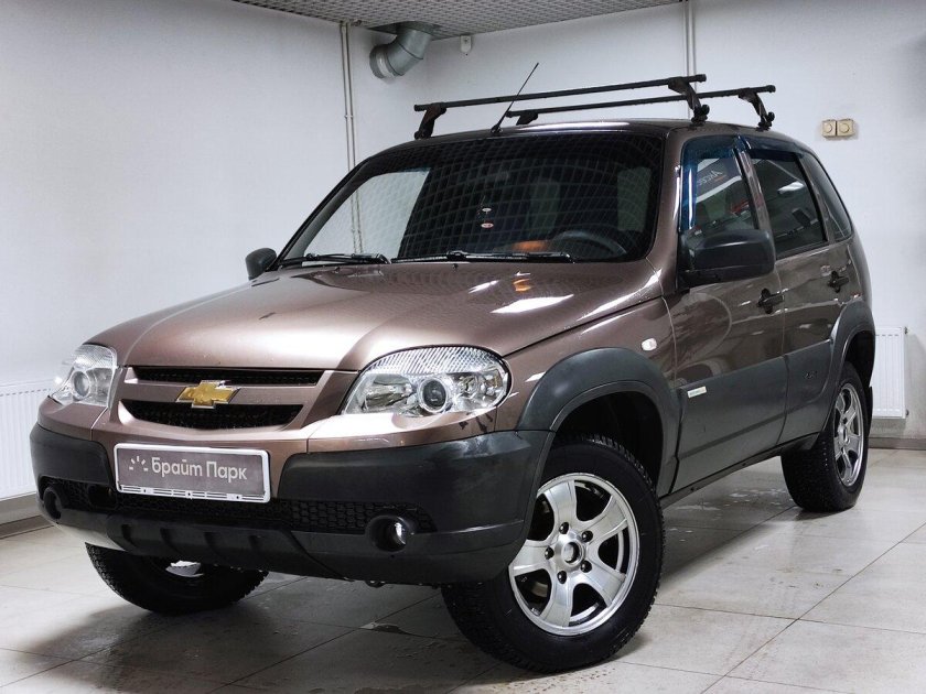 Шеви Нива 2010 года