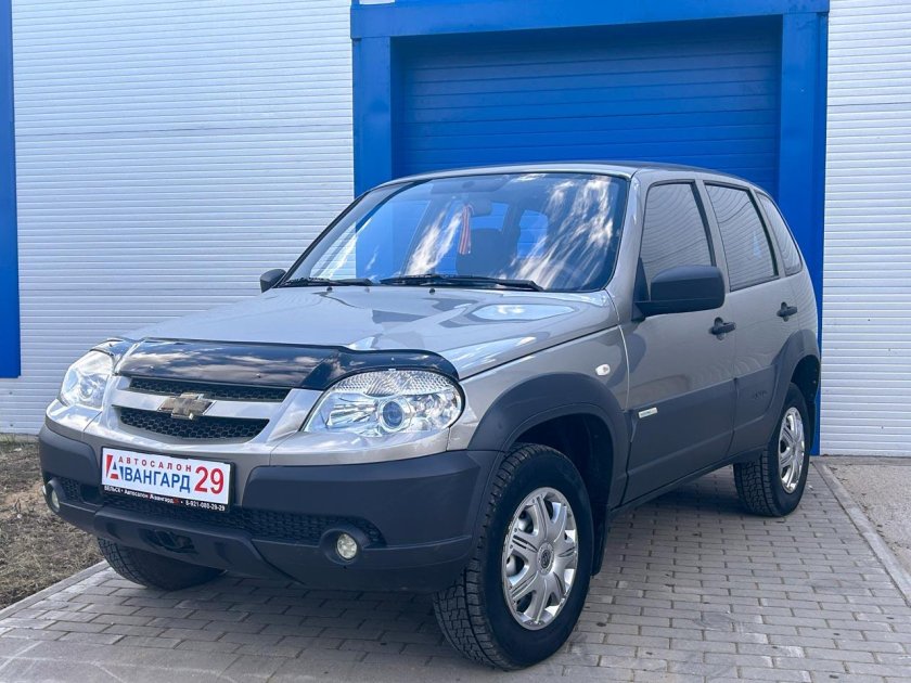 Chevrolet Niva 2012