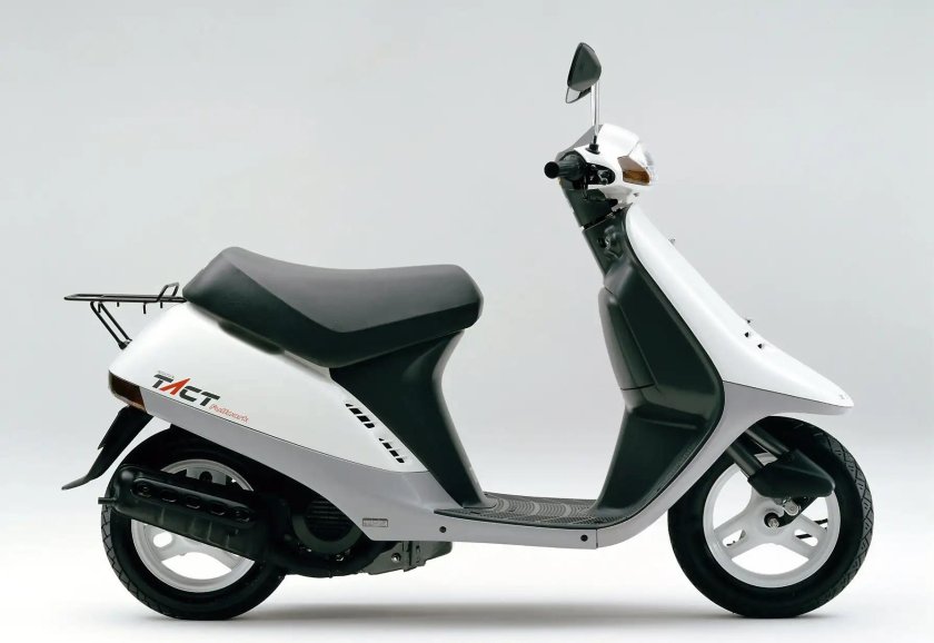 Скутер Honda Tact af 16