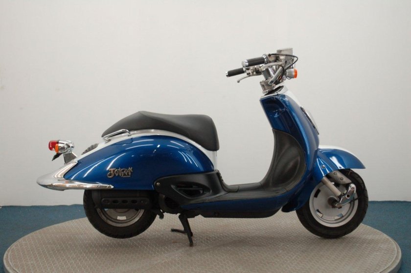 Мопед Хонда