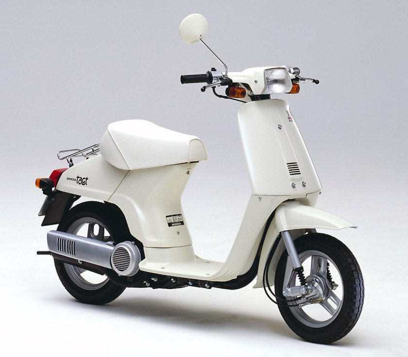 Скутер Honda Tact ab 07