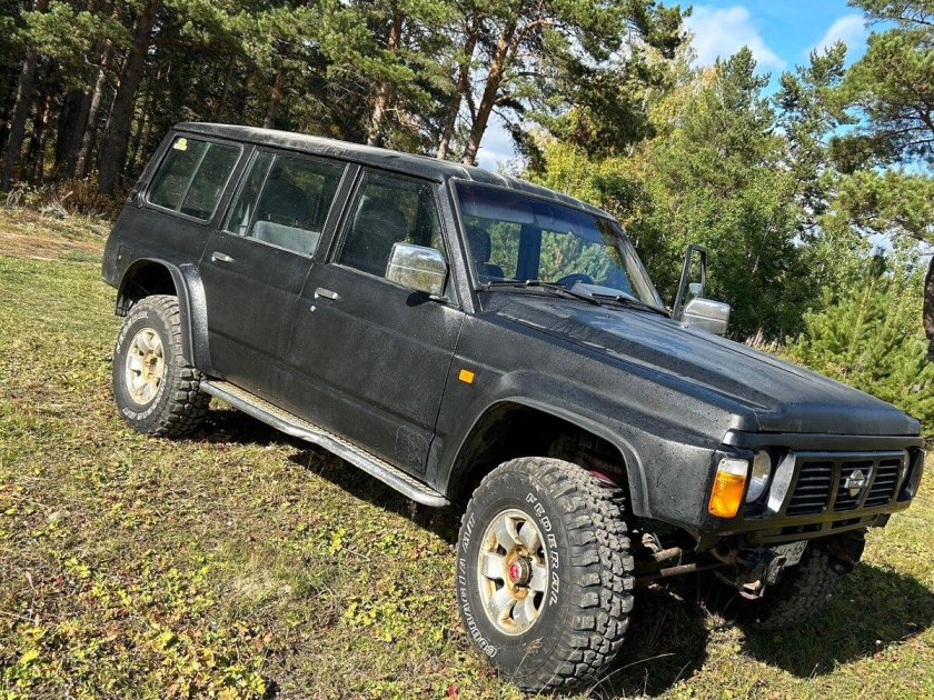 Nissan Patrol IV (y60) внедорожник