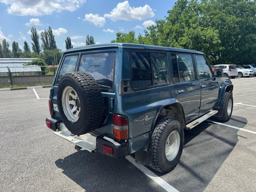Nissan patrol 1995 y60