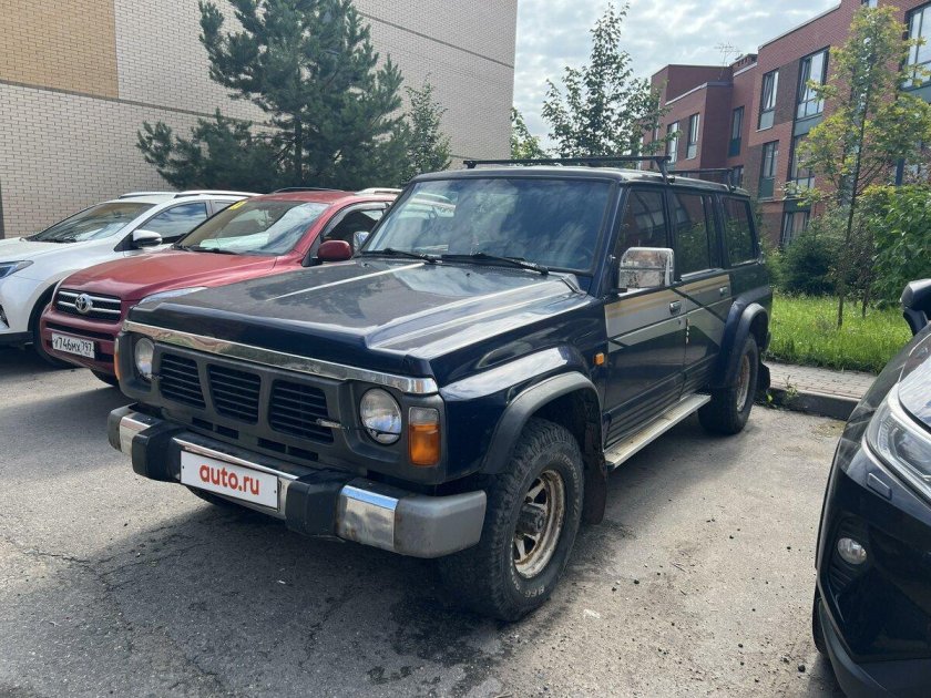 Nissan patrol iv (y60)