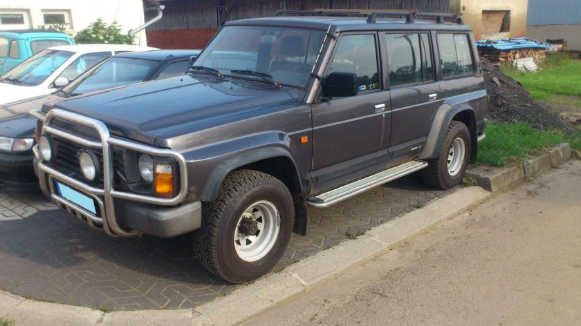 Nissan Patrol y60