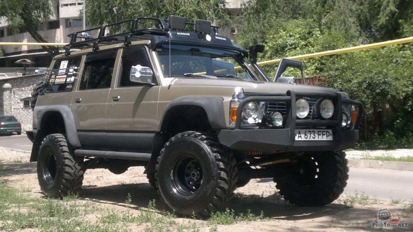 Ниссан Патрол y60
