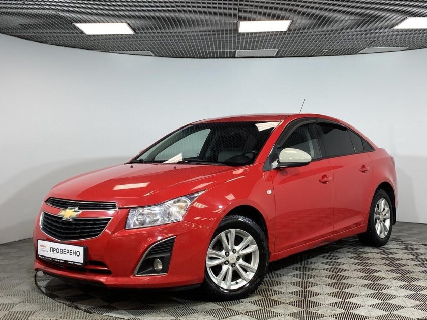 Шевроле Круз красный