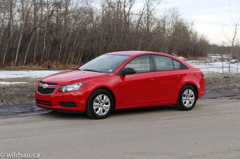 Chevrolet Cruze 2014 красный