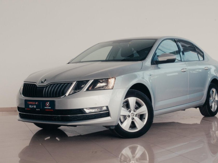 Skoda octavia 2017 серебристый
