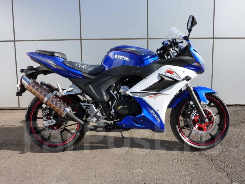 Мотоцикл Сузуки 250 кубов