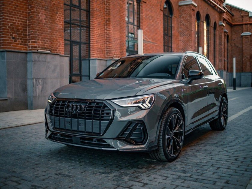 Ауди q8 22 чёрный