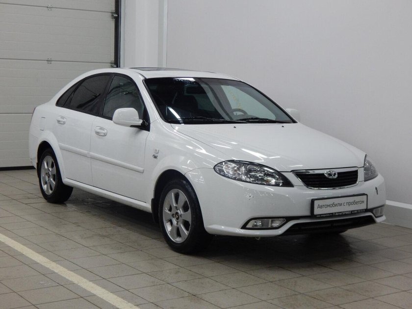 Gentra Chevrolet белый