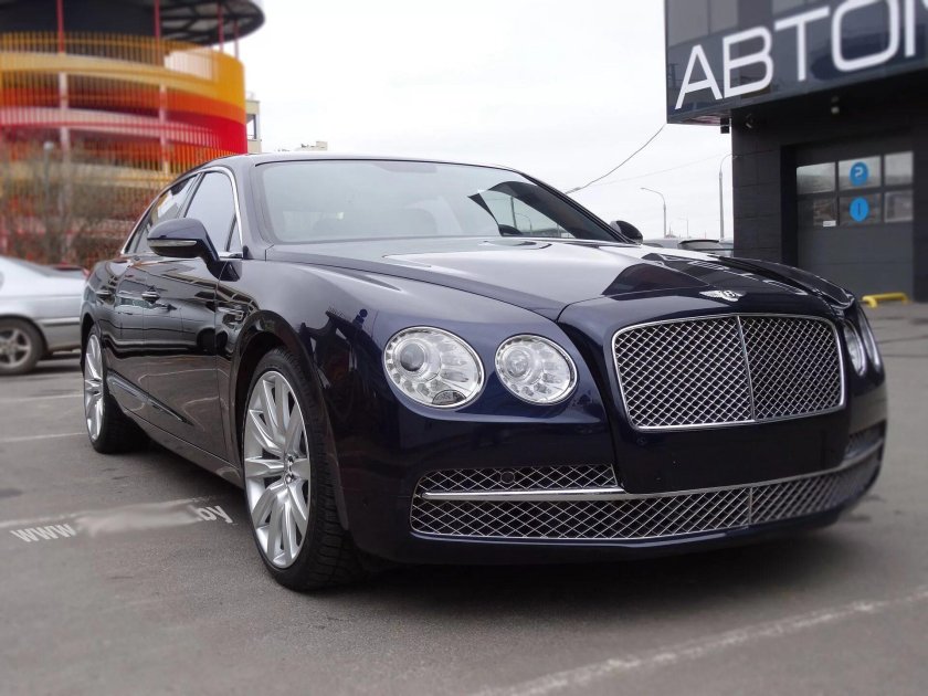 2014 Bentley Continental Flying Spur