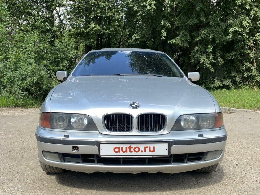 БМВ 523 1999