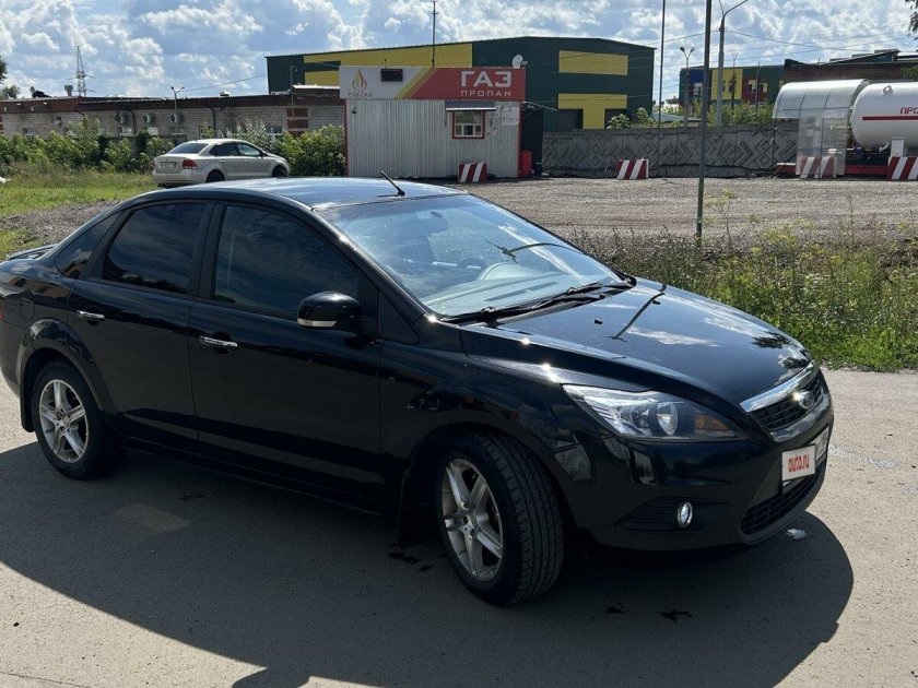 Ford focus 2011 седан черный