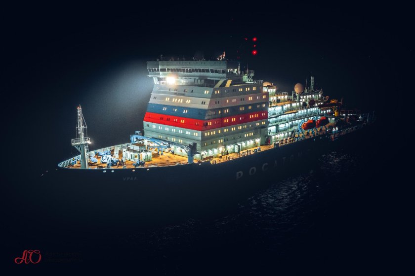 Ледокол Урал 22220