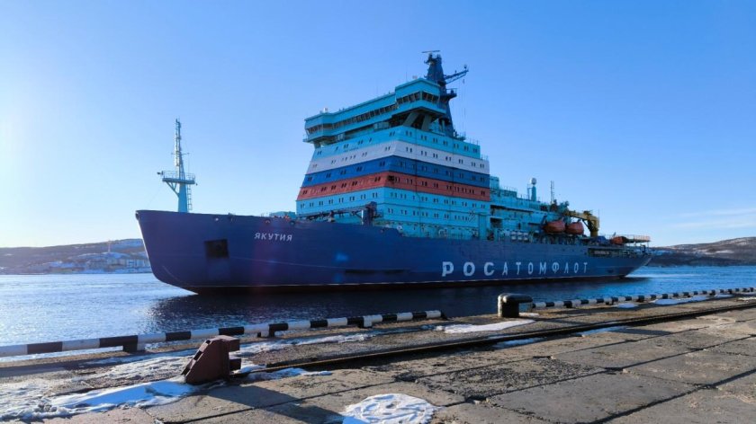 Атомный ледокол якутия