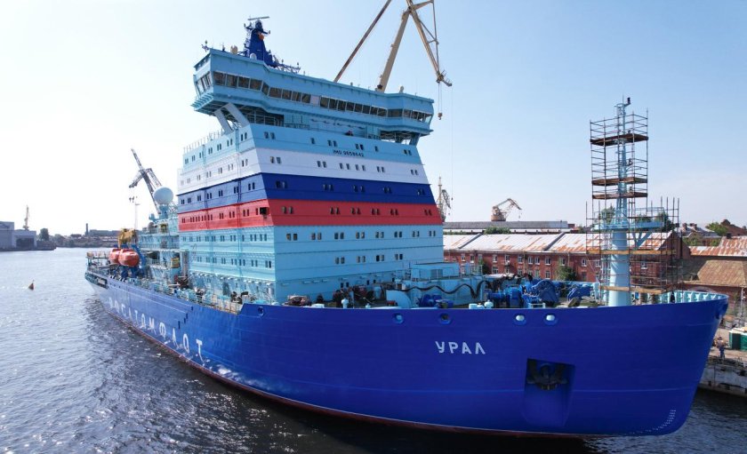 Ледокол Урал 22220