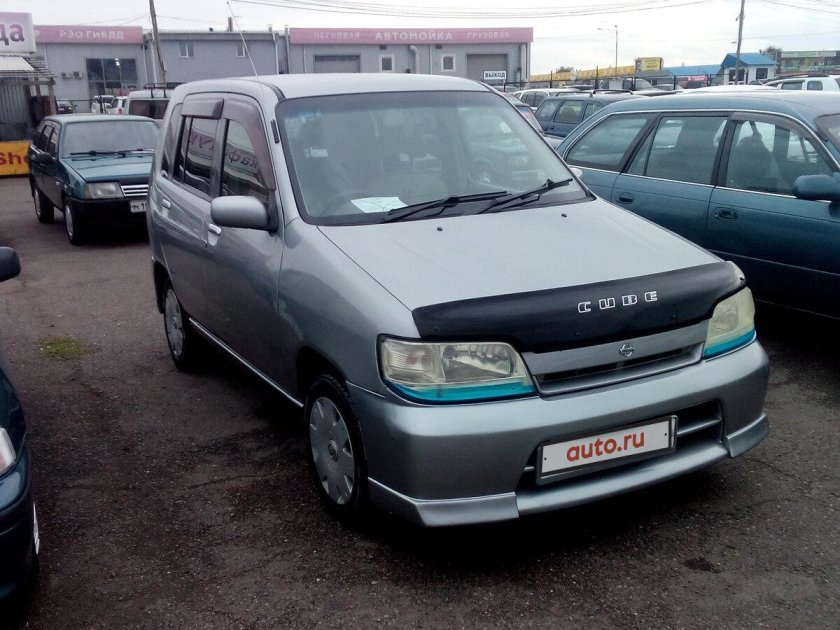 Nissan Cube 2001