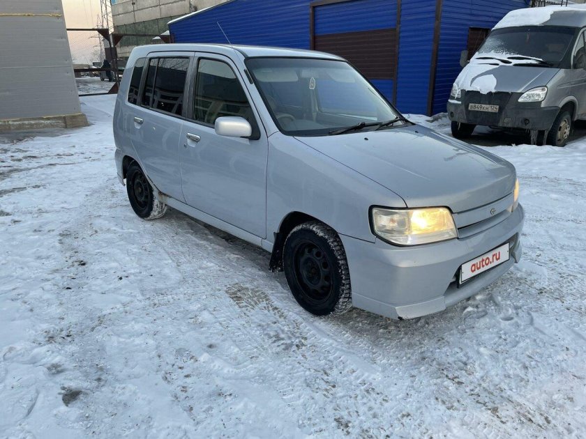Nissan Cube 2001