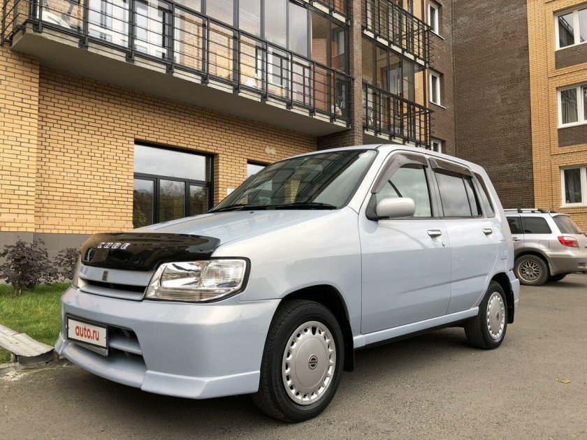 Nissan Cube 2001