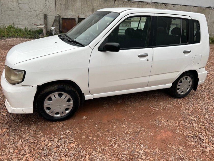 Nissan Cube 2001