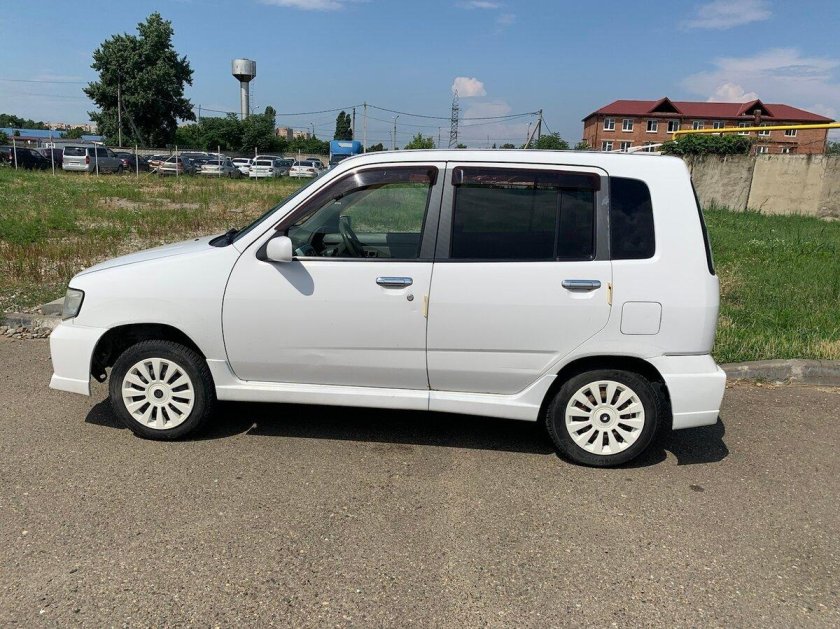 Nissan Cube 2001