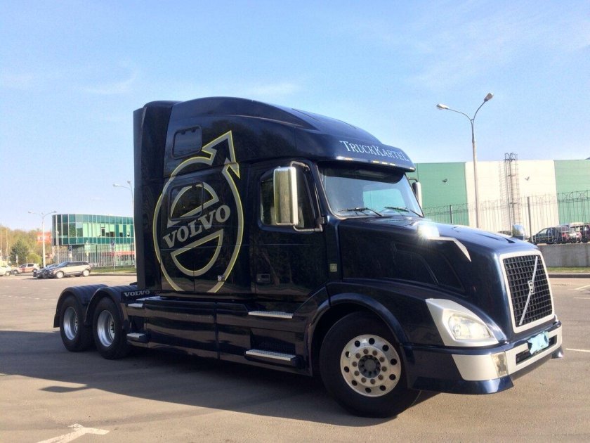 Volvo VNL 2008