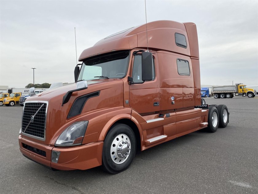 Volvo VNL 780