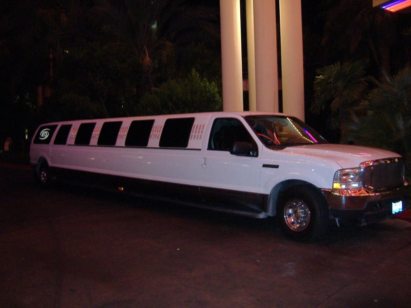 Додж Караван длинный лимузин