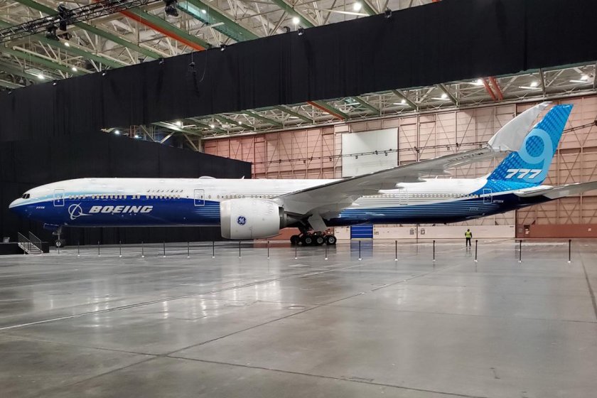 Самый большой Боинг пассажирский 777