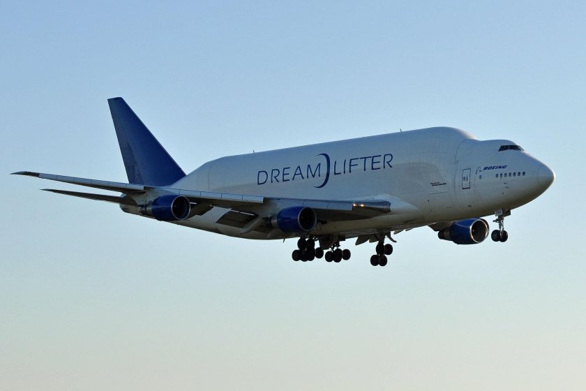 Боинг 747 LCF Dreamlifter