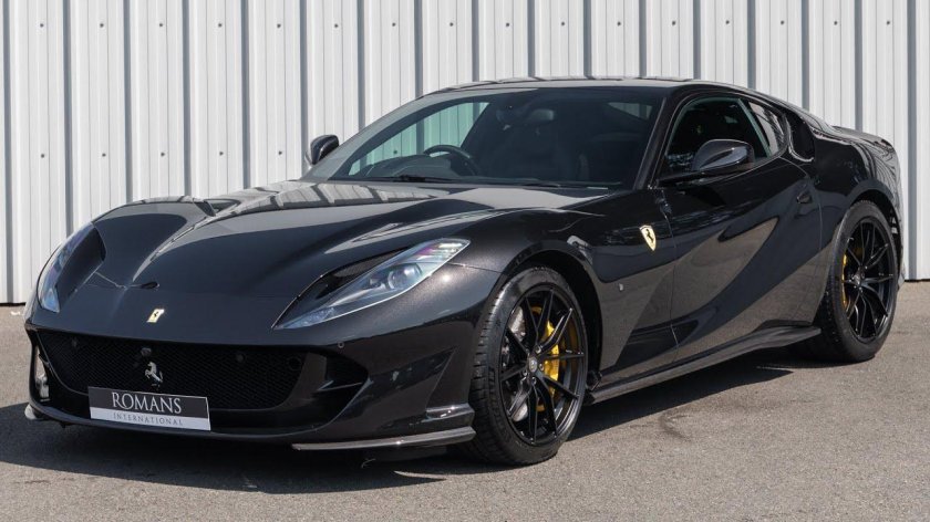 Ferrari 812