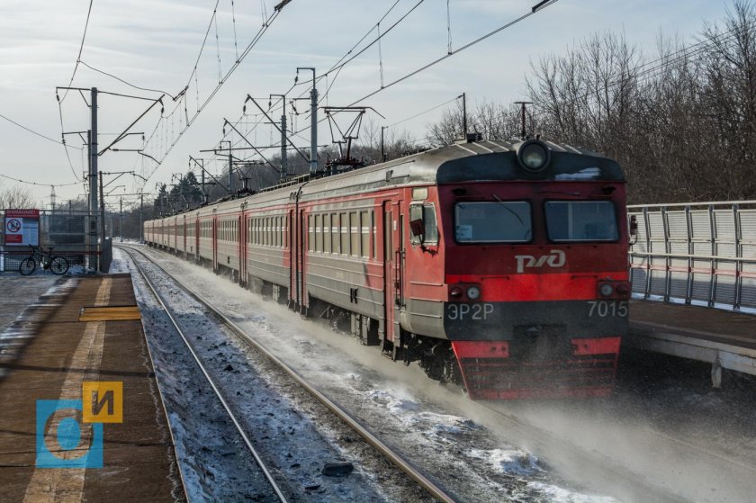 Электричка Отрадном