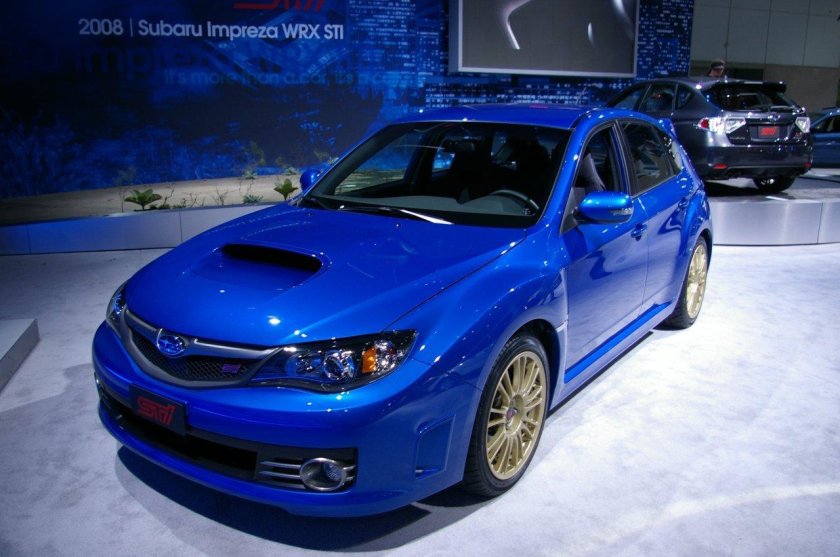 Субару Импреза WRX STI синяя
