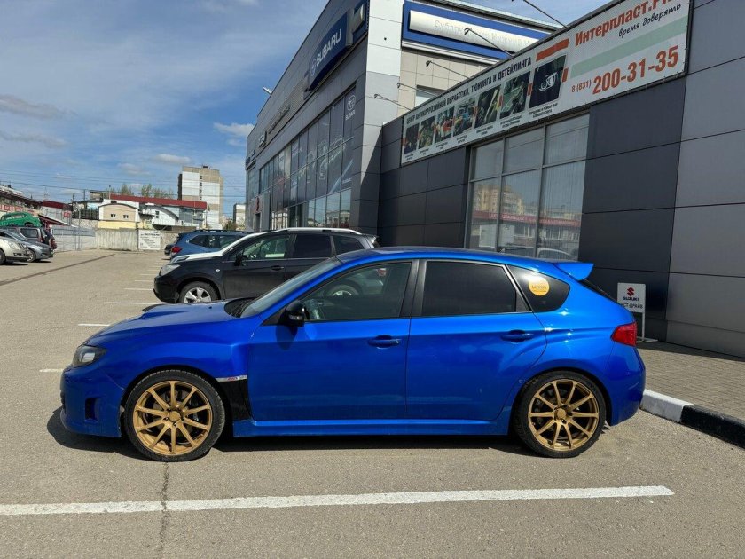 Субару импреза синяя
