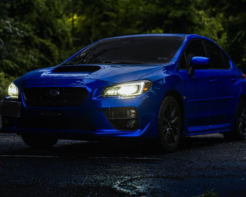 Subaru Impreza WRX синяя