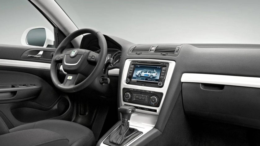 Skoda Octavia 2012 салон