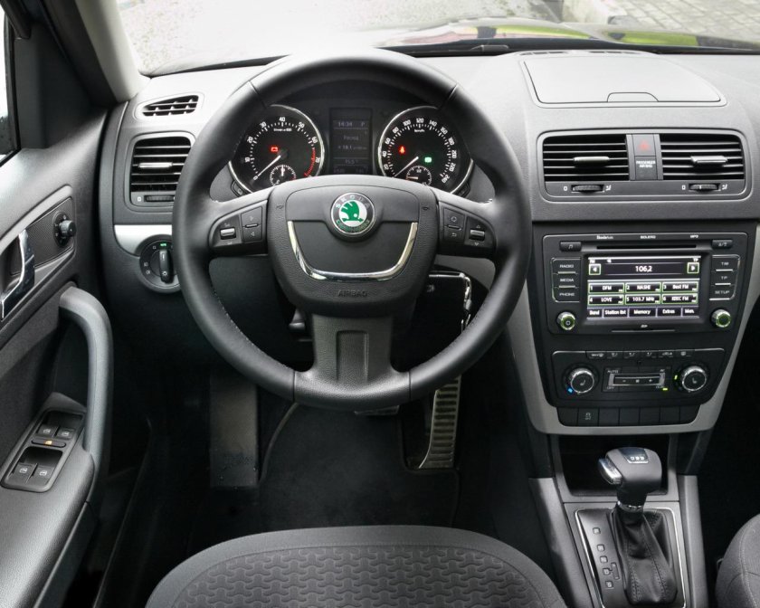 Шкода Йети 2012 салон